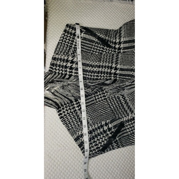 Guess Women's Wool Blend Faux Leather Arms Fringe Trim Plaid MOTO Jacket Sz M - Picture 5 of 10